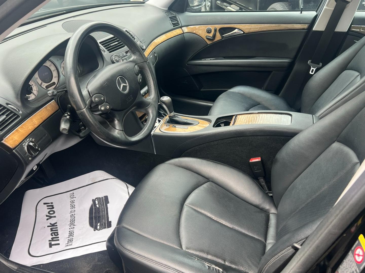 2008 BLACK /Black Leather Mercedes-Benz E-Class E350 Luxury (WDBUF87X48B) with an 3.5L V6 DOHC 24V engine, located at 1018 Brunswick Ave, Trenton, NJ, 08638, (609) 989-0900, 40.240086, -74.748085 - WoW! This Mercedes E-Class is a Black Beauty!! Just Serviced and Detailed and ready for the next driver who will appreciate this vehicle! A real nice Mercedes E 350 4-matic. Financing available - Photo#5